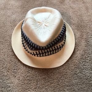 Earthbound hat